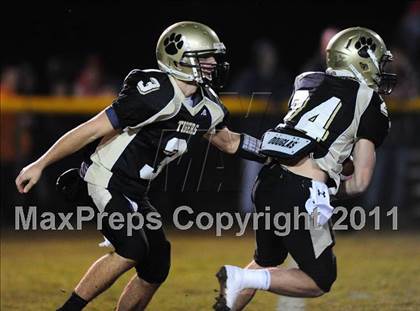 Thumbnail 1 in North Haven @ Hand (CIAC Class L Quarterfinal) photogallery.