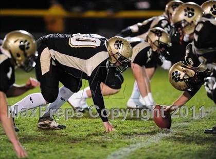 Thumbnail 2 in North Haven @ Hand (CIAC Class L Quarterfinal) photogallery.