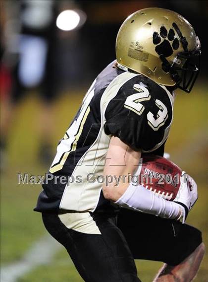 Thumbnail 3 in North Haven @ Hand (CIAC Class L Quarterfinal) photogallery.