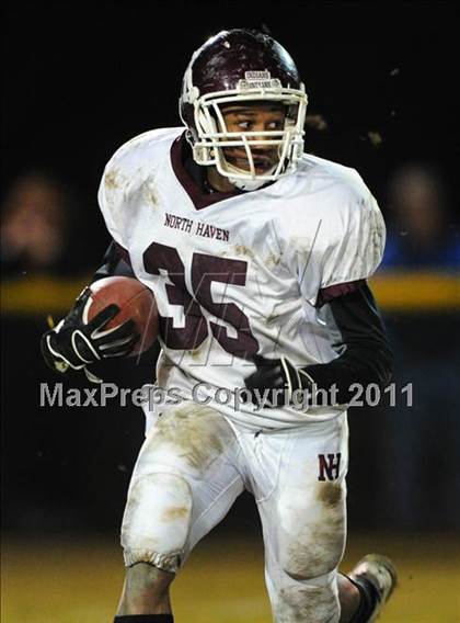 Thumbnail 1 in North Haven @ Hand (CIAC Class L Quarterfinal) photogallery.