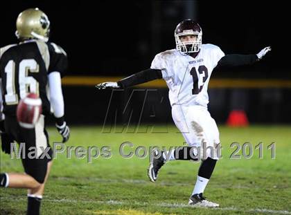 Thumbnail 3 in North Haven @ Hand (CIAC Class L Quarterfinal) photogallery.