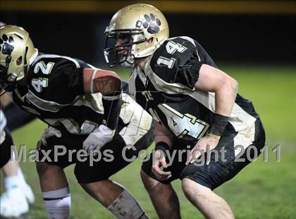 Thumbnail 2 in North Haven @ Hand (CIAC Class L Quarterfinal) photogallery.