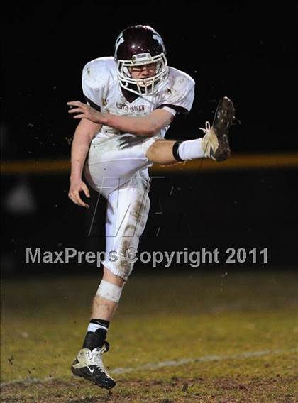 Thumbnail 3 in North Haven @ Hand (CIAC Class L Quarterfinal) photogallery.