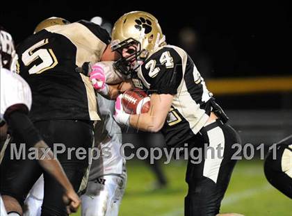 Thumbnail 2 in North Haven @ Hand (CIAC Class L Quarterfinal) photogallery.