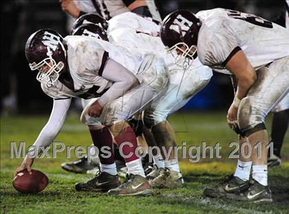 Thumbnail 1 in North Haven @ Hand (CIAC Class L Quarterfinal) photogallery.