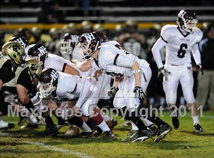 Thumbnail 3 in North Haven @ Hand (CIAC Class L Quarterfinal) photogallery.