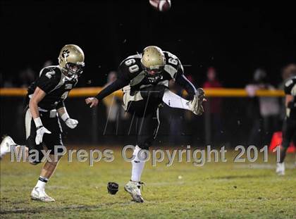 Thumbnail 3 in North Haven @ Hand (CIAC Class L Quarterfinal) photogallery.