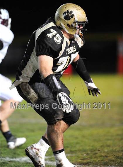 Thumbnail 2 in North Haven @ Hand (CIAC Class L Quarterfinal) photogallery.