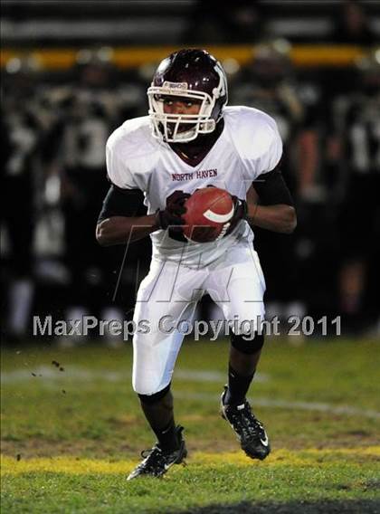 Thumbnail 1 in North Haven @ Hand (CIAC Class L Quarterfinal) photogallery.