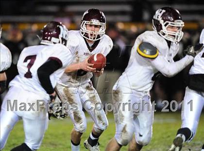Thumbnail 1 in North Haven @ Hand (CIAC Class L Quarterfinal) photogallery.