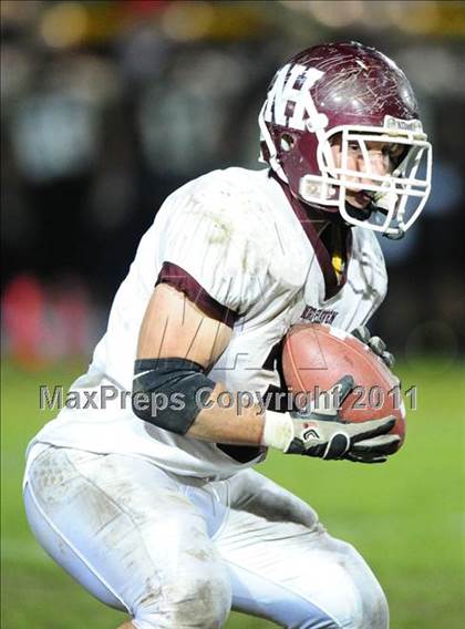 Thumbnail 1 in North Haven @ Hand (CIAC Class L Quarterfinal) photogallery.
