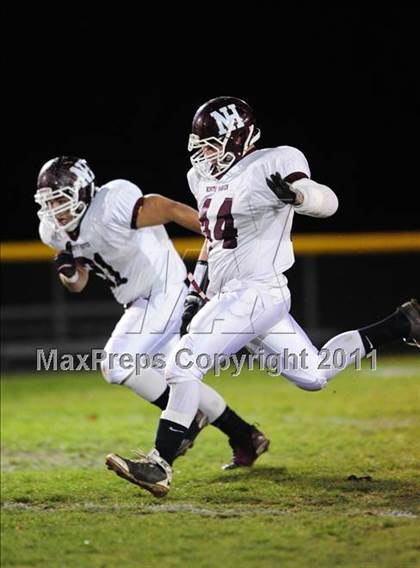 Thumbnail 2 in North Haven @ Hand (CIAC Class L Quarterfinal) photogallery.