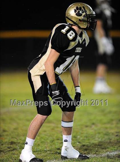 Thumbnail 1 in North Haven @ Hand (CIAC Class L Quarterfinal) photogallery.