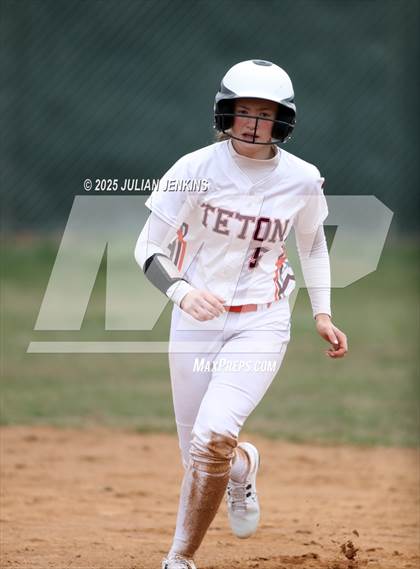 Thumbnail 2 in Teton vs. Timberline (Win The Pitch Tournament)  photogallery.