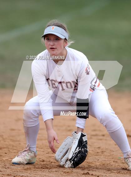 Thumbnail 1 in Teton vs. Timberline (Win The Pitch Tournament)  photogallery.