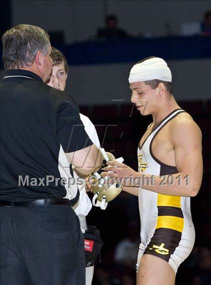 Thumbnail 2 in CIF State Boys Wrestling Championships (Finals) photogallery.