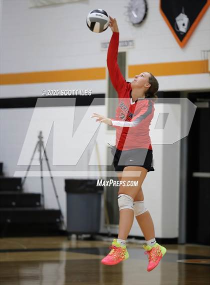 Thumbnail 3 in Liberty Union vs Amanda-Clearcreek photogallery.