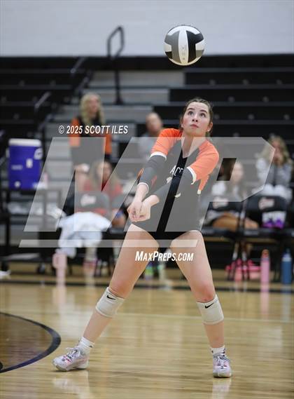 Thumbnail 1 in Liberty Union vs Amanda-Clearcreek photogallery.