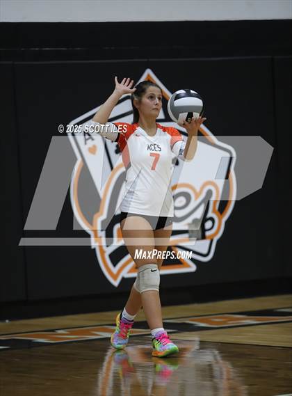 Thumbnail 2 in Liberty Union vs Amanda-Clearcreek photogallery.