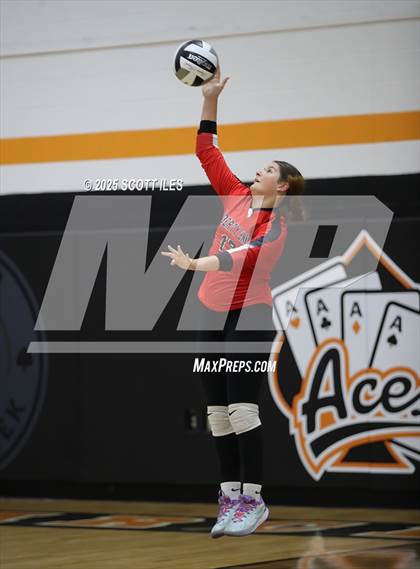 Thumbnail 2 in Liberty Union vs Amanda-Clearcreek photogallery.