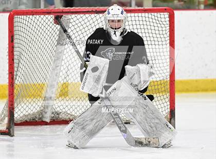 Thumbnail 2 in Farmington Valley CoOp @ North Haven (CIAC DII 1st Round) photogallery.