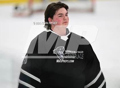 Thumbnail 1 in Farmington Valley CoOp @ North Haven (CIAC DII 1st Round) photogallery.