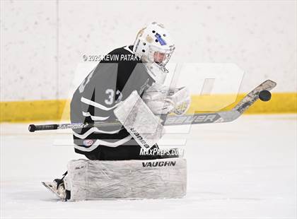 Thumbnail 3 in Farmington Valley CoOp @ North Haven (CIAC DII 1st Round) photogallery.