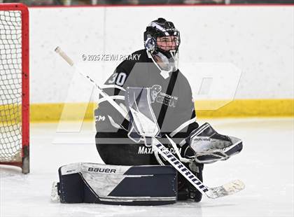 Thumbnail 1 in Farmington Valley CoOp @ North Haven (CIAC DII 1st Round) photogallery.