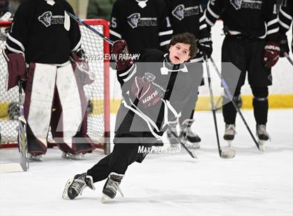 Thumbnail 3 in Farmington Valley CoOp @ North Haven (CIAC DII 1st Round) photogallery.