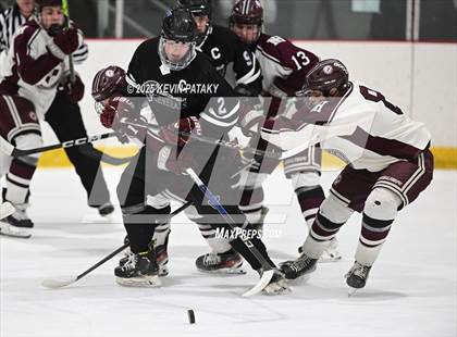 Thumbnail 1 in Farmington Valley CoOp @ North Haven (CIAC DII 1st Round) photogallery.