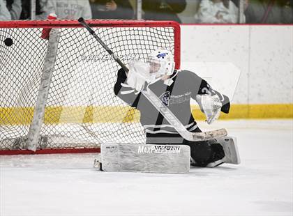 Thumbnail 2 in Farmington Valley CoOp @ North Haven (CIAC DII 1st Round) photogallery.