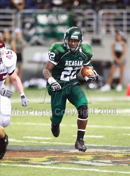 Thumbnail 3 in Cinco Ranch vs Reagan (Texas Football Classic) photogallery.