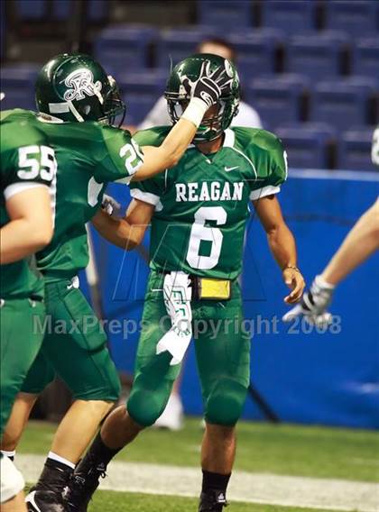 Thumbnail 3 in Cinco Ranch vs Reagan (Texas Football Classic) photogallery.