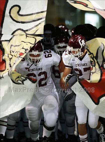 Thumbnail 2 in Cinco Ranch vs Reagan (Texas Football Classic) photogallery.