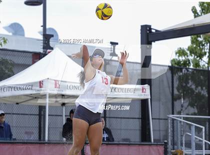 Thumbnail 2 in Mira Costa vs Redondo Union (CIFSS D1 Championship) photogallery.