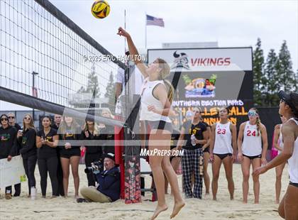 Thumbnail 3 in Mira Costa vs Redondo Union (CIFSS D1 Championship) photogallery.