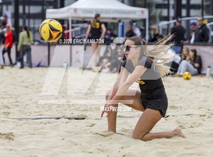 Thumbnail 2 in Mira Costa vs Redondo Union (CIFSS D1 Championship) photogallery.