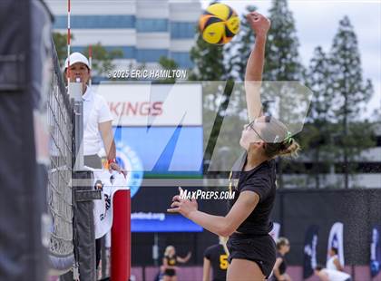 Thumbnail 3 in Mira Costa vs Redondo Union (CIFSS D1 Championship) photogallery.