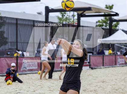 Thumbnail 2 in Mira Costa vs Redondo Union (CIFSS D1 Championship) photogallery.
