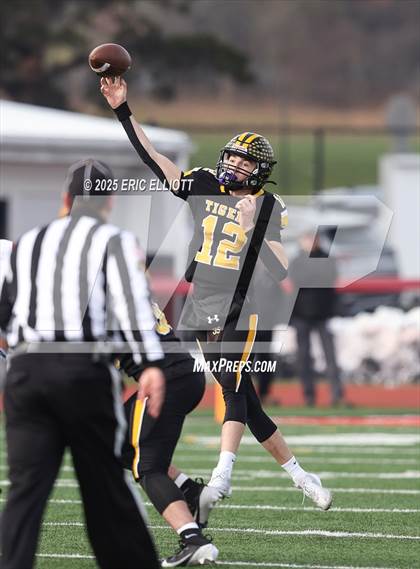 Thumbnail 1 in Avonworth vs Northwestern Lehigh (PIAA 3A Final) photogallery.