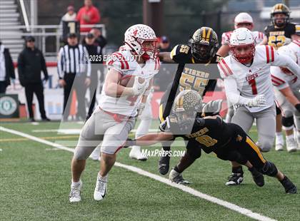 Thumbnail 3 in Avonworth vs Northwestern Lehigh (PIAA 3A Final) photogallery.