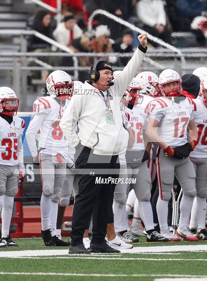 Thumbnail 2 in Avonworth vs Northwestern Lehigh (PIAA 3A Final) photogallery.
