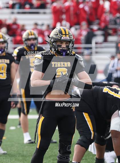 Thumbnail 3 in Avonworth vs Northwestern Lehigh (PIAA 3A Final) photogallery.