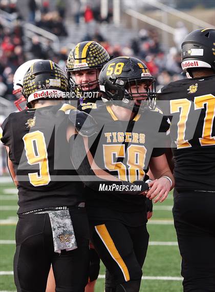 Thumbnail 2 in Avonworth vs Northwestern Lehigh (PIAA 3A Final) photogallery.