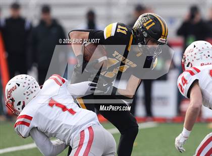 Thumbnail 3 in Avonworth vs Northwestern Lehigh (PIAA 3A Final) photogallery.