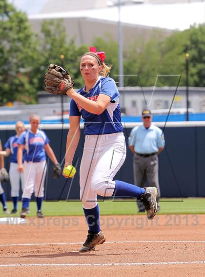 Thumbnail 1 in Canon-McMillian vs Neshaminy (PIAA Class AAAA Final) photogallery.