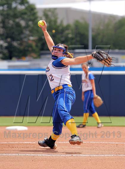 Thumbnail 2 in Canon-McMillian vs Neshaminy (PIAA Class AAAA Final) photogallery.
