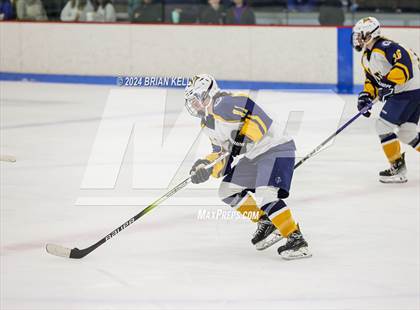 Thumbnail 3 in Notre Dame Academy vs Braintree (MIAA Division 1 Sweet 16) photogallery.