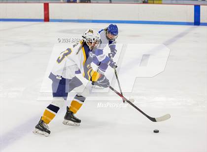Thumbnail 2 in Notre Dame Academy vs Braintree (MIAA Division 1 Sweet 16) photogallery.
