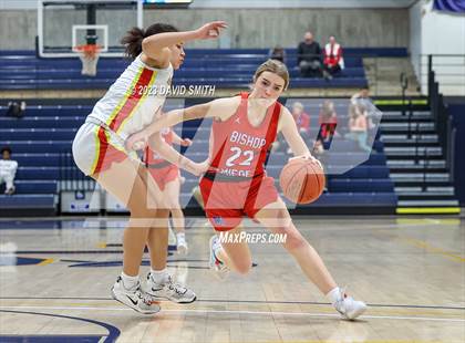 Thumbnail 1 in Incarnate Word Academy @ Bishop Miege photogallery.